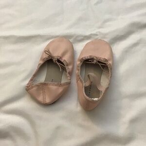 Danskin Girls Ballet Shoes